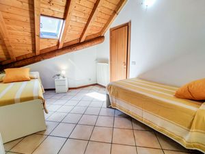 23853171-Ferienwohnung-8-Gravedona-300x225-3