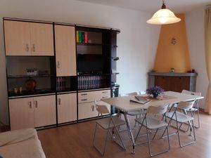 22440841-Ferienwohnung-6-Gravedona-300x225-4