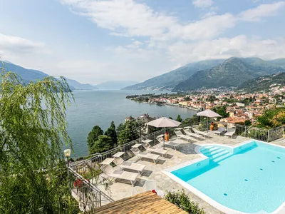 PoolOfHouse