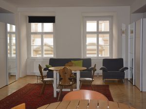 Ferienwohnung für 15 Personen (203 m²) ab 105 € in Graz