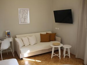 23367484-Ferienwohnung-4-Graz-300x225-3