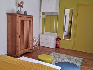 23345076-Ferienwohnung-4-Graz-300x225-3