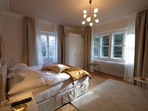 24050544-Ferienwohnung-6-Graz-300x225-4