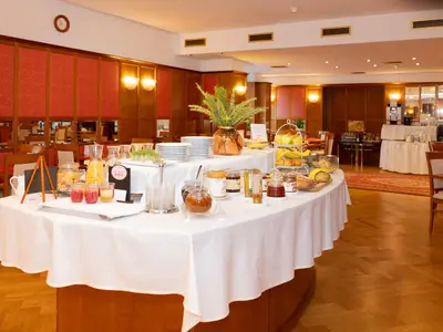 Frühstücksbuffet im Hotel Gollner