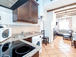 23756668-Ferienwohnung-8-Grazalema-300x225-4