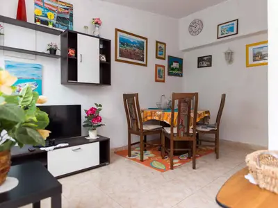 Ferienwohnung für 5 Personen (54 m²) in Grebaštica 6/10