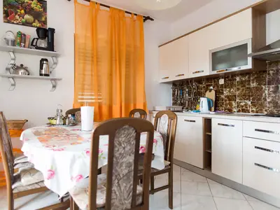 Ferienwohnung für 5 Personen (72 m²) in Grebaštica 1/10