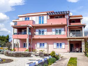 23745499-Ferienwohnung-8-Grebaštica-300x225-2