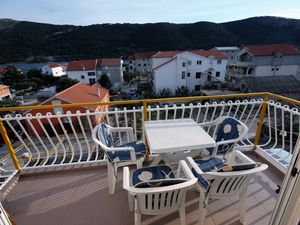 23928019-Ferienwohnung-4-Grebaštica-300x225-0