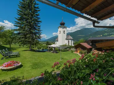 Liegewiese mit Springbrunnen