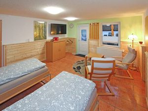 24004838-Ferienwohnung-2-Greifswald-300x225-1