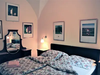Schlafzimmer 2
