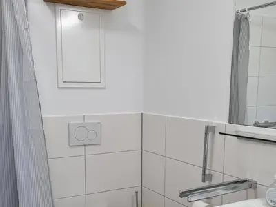 Bad mit bodenebener Dusche