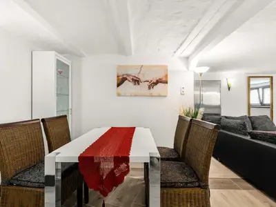 DiningRoom