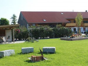 Ferienwohnung für 5 Personen in Griesstätt