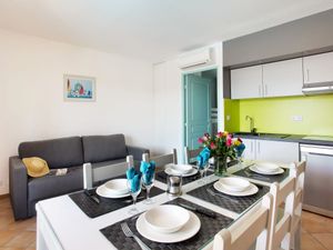 23847044-Ferienwohnung-4-Grimaud-300x225-2