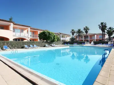 PoolOfHouse