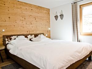 22433509-Ferienwohnung-8-Grindelwald-300x225-5