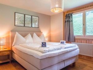 23587304-Ferienwohnung-8-Grindelwald-300x225-3