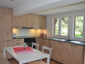 23178275-Ferienwohnung-5-Grindelwald-300x225-4