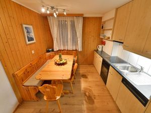 23141471-Ferienwohnung-5-Grindelwald-300x225-5