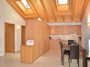 22433489-Ferienwohnung-4-Grindelwald-300x225-3