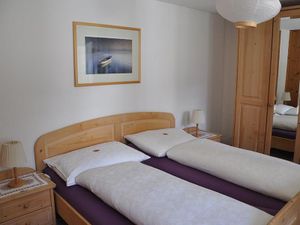 22256021-Ferienwohnung-4-Grindelwald-300x225-4