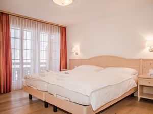 22464391-Ferienwohnung-6-Grindelwald-300x225-3