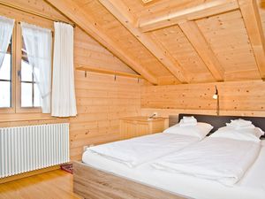 22471059-Ferienwohnung-4-Grindelwald-300x225-4