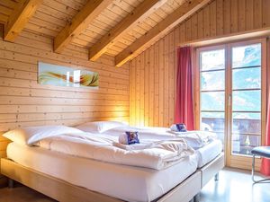 22433503-Ferienwohnung-4-Grindelwald-300x225-5