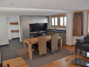 22936353-Ferienwohnung-5-Grindelwald-300x225-4