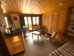 23997843-Ferienwohnung-2-Grindelwald-300x225-2