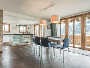 24017194-Ferienwohnung-6-Grindelwald-300x225-5