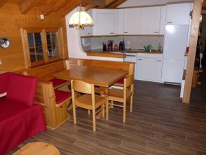 17920922-Ferienwohnung-4-Grindelwald-300x225-5