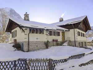 23840292-Ferienwohnung-6-Grindelwald-300x225-1