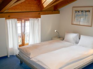 23840289-Ferienwohnung-6-Grindelwald-300x225-4