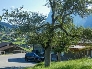 23869517-Ferienwohnung-4-Grindelwald-300x225-3