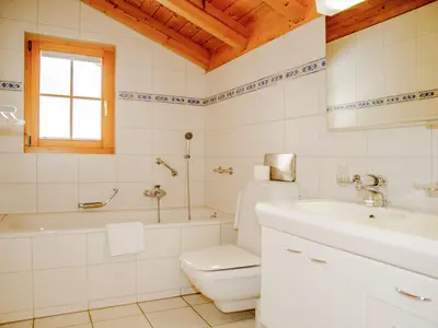 Badezimmer 2