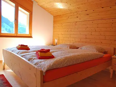 Schlafzimmer (a)