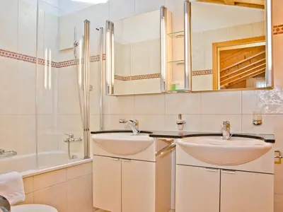 Badezimmer 2