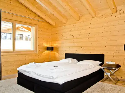 Schlafzimmer 1