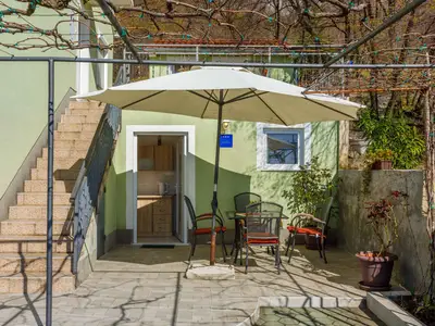 Ferienwohnung für 2 Personen (22 m²) in Grizane 3/10