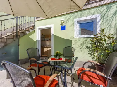 Ferienwohnung für 2 Personen (22 m²) in Grizane 5/10