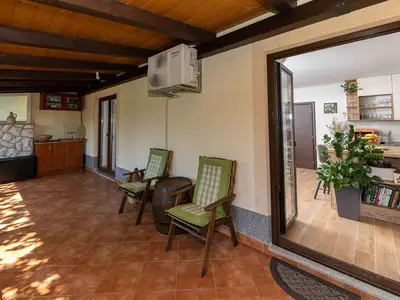 Ferienwohnung für 3 Personen (90 m²) in Grizane 2/10