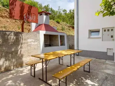 Ferienwohnung für 4 Personen (110 m²) in Grizane 5/10