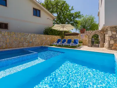 pool