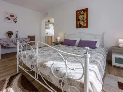 Ferienwohnung für 2 Personen (22 m²) in Grizane 3/10