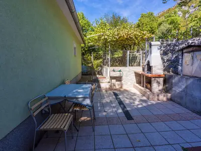 Ferienwohnung für 2 Personen (22 m²) in Grizane 9/10