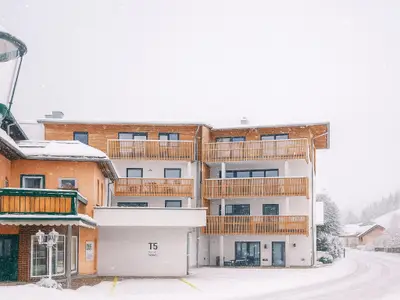 Außenseite Ferienhaus [Winter]