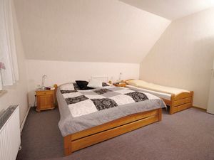 23955201-Ferienwohnung-4-Grömitz-300x225-2